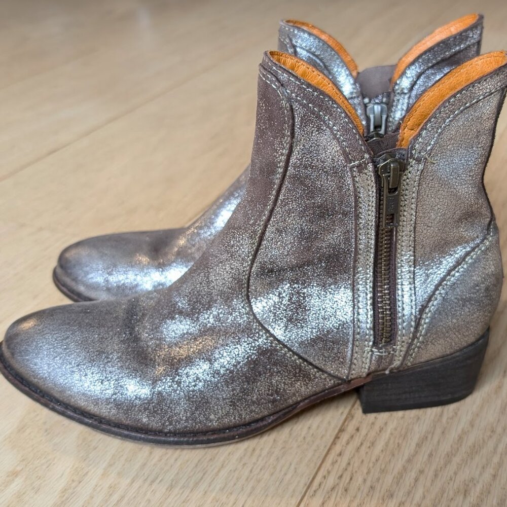 Seychelles ankle booties Metallic Pewter Leather boots